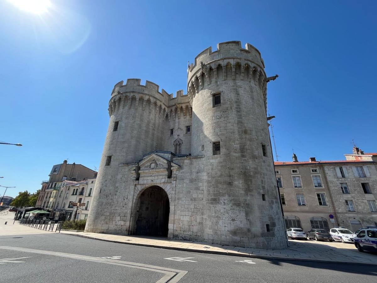 La Cour Du Prince 베르됭쉬르뫼즈 외부 사진